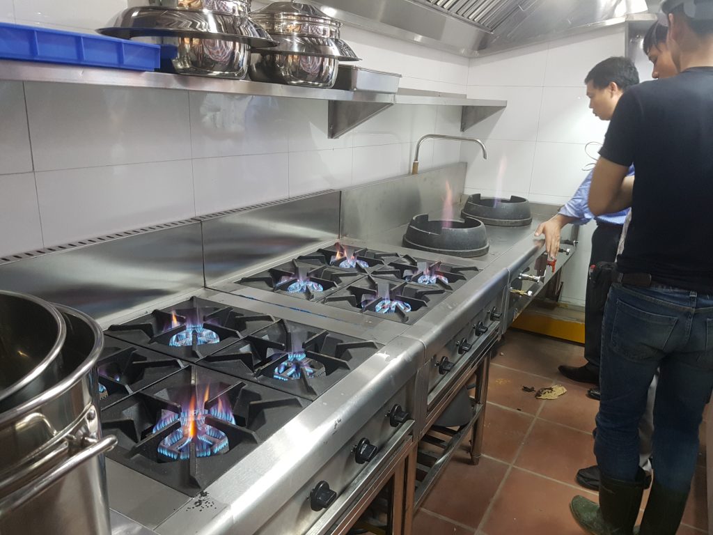 Bình gas công nghiệp trong nhà hàng